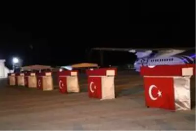 Düşen uçakta şehit olan polislere uğurlama töreni Düşen uçakta şehit olan polislere uğurlama töreni
