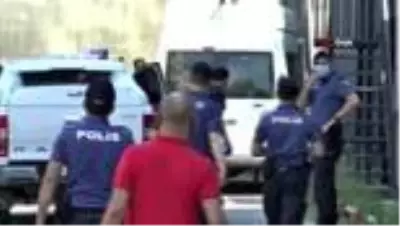 Erzurum'da yakalanan 2 terörist adliyeye sevk edildi Erzurum'da yakalanan 2 terörist adliyeye sevk edildi