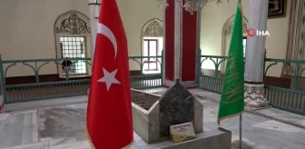 Fatih Sultan Mehmet'in babasına dua ettiler, Ayasofya'da namaz kılmak için Bursa'dan yürüyerek yola...
