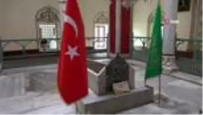Fatih Sultan Mehmet'in babasına dua ettiler, Ayasofya'da namaz kılmak için Bursa'dan yürüyerek yola... Fatih Sultan Mehmet'in babasına dua ettiler, Ayasofya'da namaz kılmak için Bursa'dan yürüyerek yola...