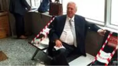 Fenerbahçe Eski Başkanı Aziz Yıldırım şike davasında adliyeye geldi Fenerbahçe Eski Başkanı Aziz Yıldırım şike davasında adliyeye geldi