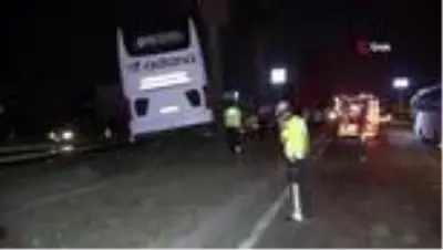 Freni patlayan yolcu otobüsü dehşet saçtı: 8 yaralı Freni patlayan yolcu otobüsü dehşet saçtı: 8 yaralı