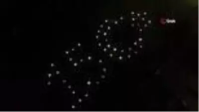 Gençlerin 15 Temmuz ışıklı görseli Gençlerin 15 Temmuz ışıklı görseli