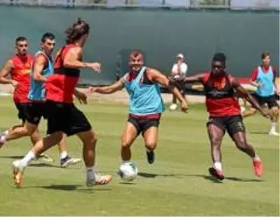 Göztepe'de Galatasaray maçı hazırlıkları sürüyor Göztepe'de Galatasaray maçı hazırlıkları sürüyor