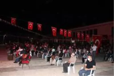 Gürpınar'da 15 Temmuz Demokrasi ve Milli Birlik Günü Gürpınar'da 15 Temmuz Demokrasi ve Milli Birlik Günü