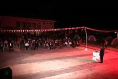 Gürpınar'da 15 Temmuz Demokrasi ve Milli Birlik Günü Gürpınar'da 15 Temmuz Demokrasi ve Milli Birlik Günü