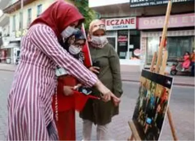 İHA'nın 15 Temmuz fotoğraf sergisi Bucak'ta açıldı İHA'nın 15 Temmuz fotoğraf sergisi Bucak'ta açıldı