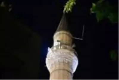 İzmir Konak Meydan'da anma töreni düzenlendi (5) İzmir Konak Meydan'da anma töreni düzenlendi (5)