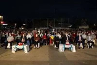 Kırşehirliler, 15 Temmuz hain darbe girişiminin 4. yılında Cacabey Meydanı'nda nöbet tuttu Kırşehirliler, 15 Temmuz hain darbe girişiminin 4. yılında Cacabey Meydanı'nda nöbet tuttu