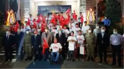 Muş'ta 15 Temmuz Demokrasi ve Milli Birlik Günü kutlandı Muş'ta 15 Temmuz Demokrasi ve Milli Birlik Günü kutlandı