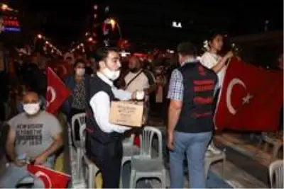Son Dakika: Palandöken Belediyesi'nden 15 Temmuz'a özel maske Son Dakika: Palandöken Belediyesi'nden 15 Temmuz'a özel maske