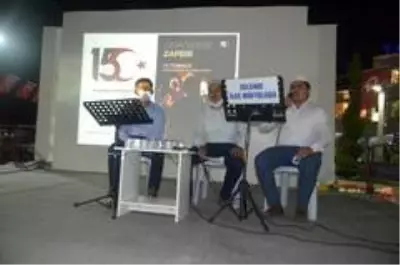 Selendi'de 15 Temmuz Gecesi yüzlerce kişi meydandaydı Selendi'de 15 Temmuz Gecesi yüzlerce kişi meydandaydı