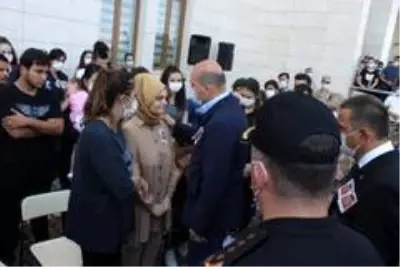 Siirt'te şehit olan 2 özel harekat polisi memleketlerine uğurlandı Siirt'te şehit olan 2 özel harekat polisi memleketlerine uğurlandı