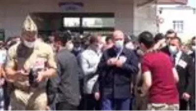 Siirt'te şehit olan 2 özel harekat polisi memleketlerine uğurlandı Siirt'te şehit olan 2 özel harekat polisi memleketlerine uğurlandı