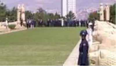 TBMM Başkanı Mustafa Şentop ve Başkanlık Divanı Anıtkabir'de TBMM Başkanı Mustafa Şentop ve Başkanlık Divanı Anıtkabir'de