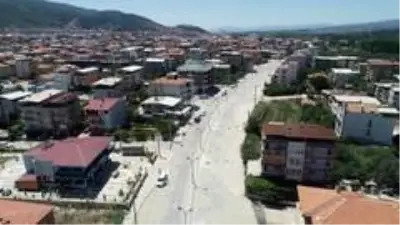 Adnan Menderes Caddesinde sona gelindi Adnan Menderes Caddesinde sona gelindi