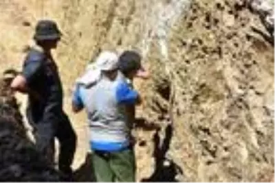 Deprem uzmanlarından İzmir'i etkileyen fayda inceleme Deprem uzmanlarından İzmir'i etkileyen fayda inceleme