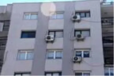 Depremde korkuya kapılıp 7'nci kattan atladığı öne sürülen gencin hayati tehlikesi sürüyor Depremde korkuya kapılıp 7'nci kattan atladığı öne sürülen gencin hayati tehlikesi sürüyor