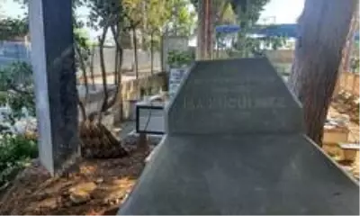 Eski belediye başkanının mezarı 18 yıl sonra açıldı