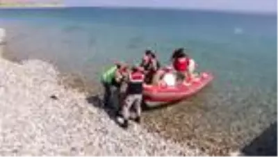 Van Gölü'nde teknenin batması sonucu kaybolan 3 kişinin daha cesedi bulundu Van Gölü'nde teknenin batması sonucu kaybolan 3 kişinin daha cesedi bulundu