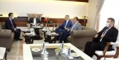 Bakan Karaismailoğlu: 'Aydın-Denizli otoyolunu 2 yıl içinde hizmete açmayı hedefliyoruz'