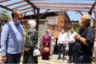 Bakan Kasapoğlu, memleketi Kula'da Bakan Kasapoğlu, memleketi Kula'da