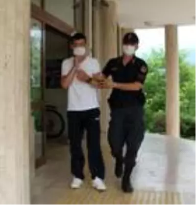 Baygın halde yol kenarında bulunan genç kız olayında 1 kişi tutuklandı Baygın halde yol kenarında bulunan genç kız olayında 1 kişi tutuklandı