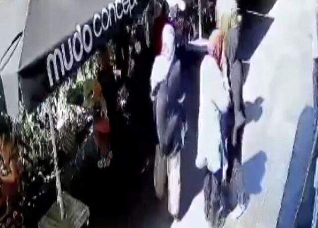 Nişantaşı'nda turist kadının çantasını çalan hırsız, yanındaki çocuğu bırakıp kaçtı