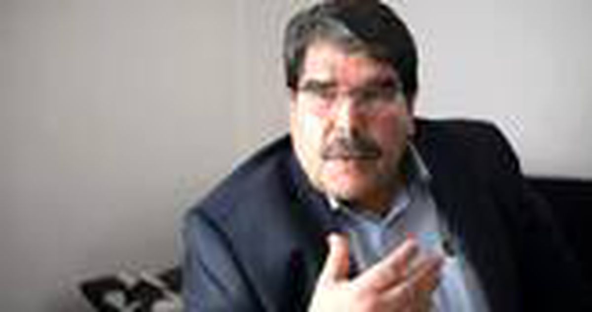 PYD/PKK sözde üst düzey yöneticisi teslim oldu! Salih Müslüm'ün yeğeni Dalya Mahmut, Mersin'de teslim oldu