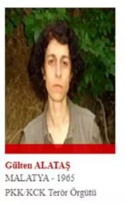 PYD/YPG'nin elebaşı Salih Müslüm'ün yeğeni teslim oldu PYD/YPG'nin elebaşı Salih Müslüm'ün yeğeni teslim oldu