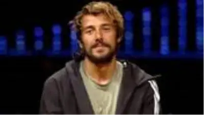 Survivor şampiyonu Cemal Can, aylardır uzayan sakallarını kesti! İşte yeni imajı Survivor şampiyonu Cemal Can, aylardır uzayan sakallarını kesti! İşte yeni imajı
