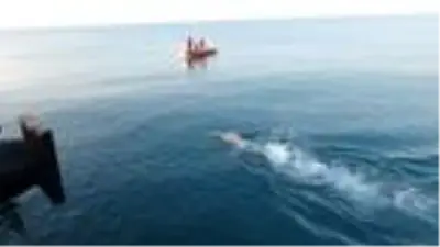 Eski Bakan Tüzmen ile 5 sporcu, Mersin'den KKTC'ye yüzüyor Eski Bakan Tüzmen ile 5 sporcu, Mersin'den KKTC'ye yüzüyor