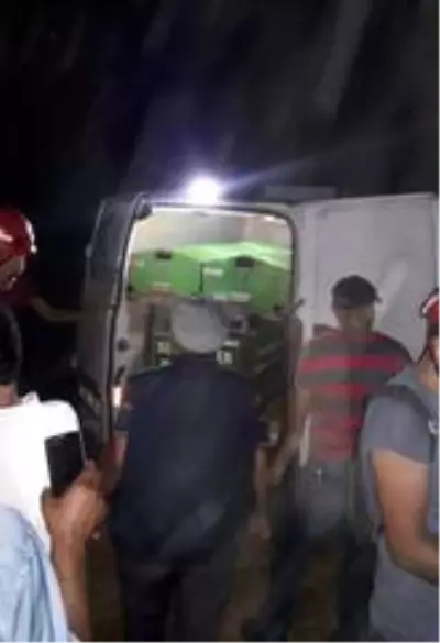 Kayalıklardan düşen gencin cansız bedenine 12 saatlik çalışmayla ulaşıldı Kayalıklardan düşen gencin cansız bedenine 12 saatlik çalışmayla ulaşıldı