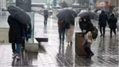 Meteoroloji'den 13 il için gök gürültülü sağanak yağış uyarısı Meteoroloji'den 13 il için gök gürültülü sağanak yağış uyarısı