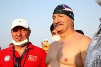 Milli yüzücüler Mersin'den KKTC'ye yüzmeye başladı Milli yüzücüler Mersin'den KKTC'ye yüzmeye başladı