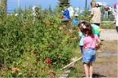 Minikler, park ve bahçe işlerini yaşayarak öğreniyor Minikler, park ve bahçe işlerini yaşayarak öğreniyor