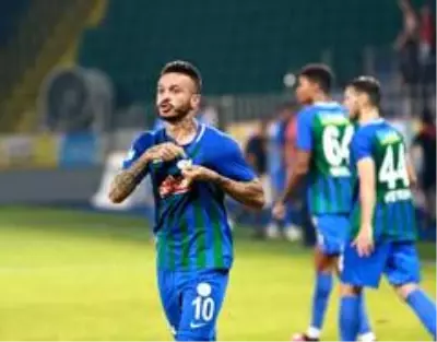 Süper Lig: Çaykur Rizespor: 3 Yeni Malatyaspor: 0 (İlk yarı) Süper Lig: Çaykur Rizespor: 3 Yeni Malatyaspor: 0 (İlk yarı)