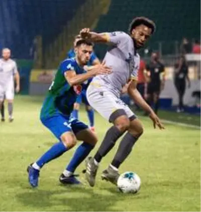 Süper Lig: Çaykur Rizespor: 3 Yeni Malatyaspor: 0 (İlk yarı) Süper Lig: Çaykur Rizespor: 3 Yeni Malatyaspor: 0 (İlk yarı)