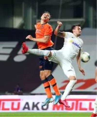 Süper Lig: Medipol Başakşehir: 1 Kayserispor: 0 (İlk yarı) Süper Lig: Medipol Başakşehir: 1 Kayserispor: 0 (İlk yarı)