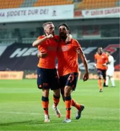 Süper Lig: Medipol Başakşehir: 1 Kayserispor: 0 (İlk yarı) Süper Lig: Medipol Başakşehir: 1 Kayserispor: 0 (İlk yarı)