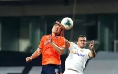 Süper Lig: Medipol Başakşehir: 1 Kayserispor: 0 (İlk yarı) Süper Lig: Medipol Başakşehir: 1 Kayserispor: 0 (İlk yarı)
