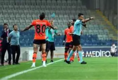 Süper Lig: Medipol Başakşehir: 1 Kayserispor: 0 (İlk yarı) Süper Lig: Medipol Başakşehir: 1 Kayserispor: 0 (İlk yarı)