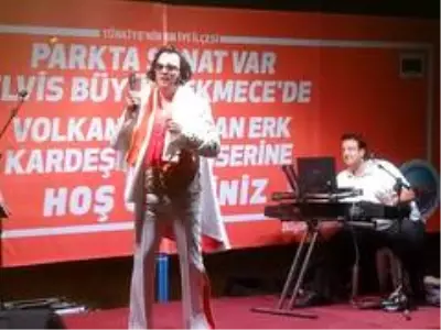 Büyükçekmeceliler Elvis şarkılarıyla unutulmayacak bir gece yaşadı Büyükçekmeceliler Elvis şarkılarıyla unutulmayacak bir gece yaşadı