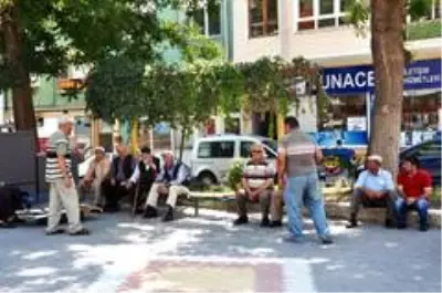 Çorum'da termometreler 45 dereceyi gösterdi Çorum'da termometreler 45 dereceyi gösterdi