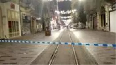Son dakika: İstiklal Caddesi'ni kapattıran şüpheli çanta boş çıktı Son dakika: İstiklal Caddesi'ni kapattıran şüpheli çanta boş çıktı