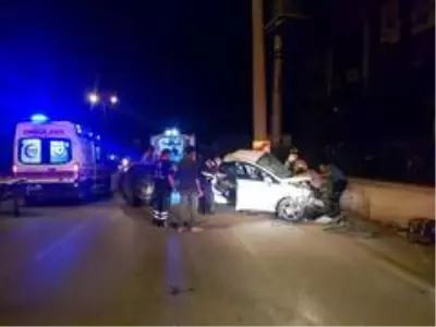 Kontrolden çıkan araç kaza yaptı: 3 ölü 1 ağır yaralı Kontrolden çıkan araç kaza yaptı: 3 ölü 1 ağır yaralı