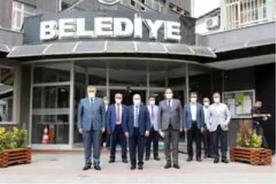 Vali Dağlı: 'Yerel yönetimler iş birliği platformunda etkili şekilde buluşması gerekiyor' Vali Dağlı: 'Yerel yönetimler iş birliği platformunda etkili şekilde buluşması gerekiyor'