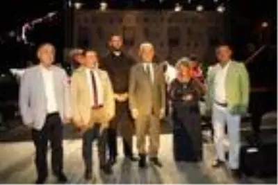 Bodrum'da İdil Biret rüzgarı Bodrum'da İdil Biret rüzgarı