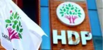 Dtk: Görevden uzaklaştırılan HDP'li Batman Belediye Başkanı Mehmet Demir, gözaltına alındı Dtk: Görevden uzaklaştırılan HDP'li Batman Belediye Başkanı Mehmet Demir, gözaltına alındı