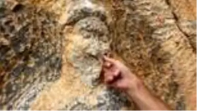 Herkül'ün başı definecilerle dertte Herkül'ün başı definecilerle dertte